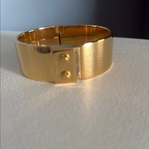 Michael Kors Shiny Gold Bracelet